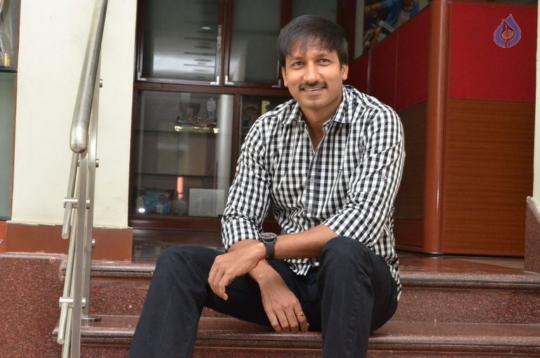 Gopichand New Photos - 15 / 21 photos