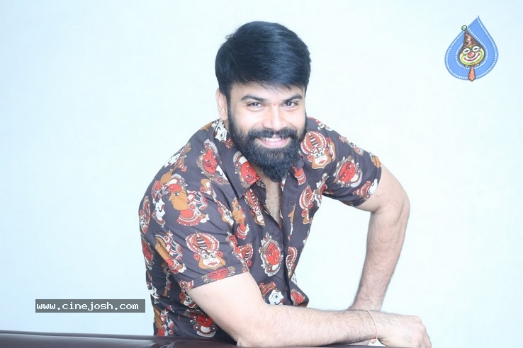 Hero Ashwin  Photos - 18 / 25 photos