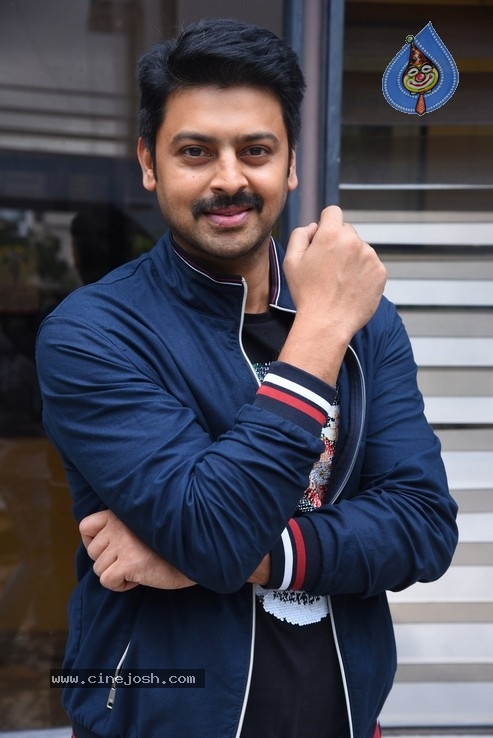 Hero Sriram Photos - 8 / 17 photos