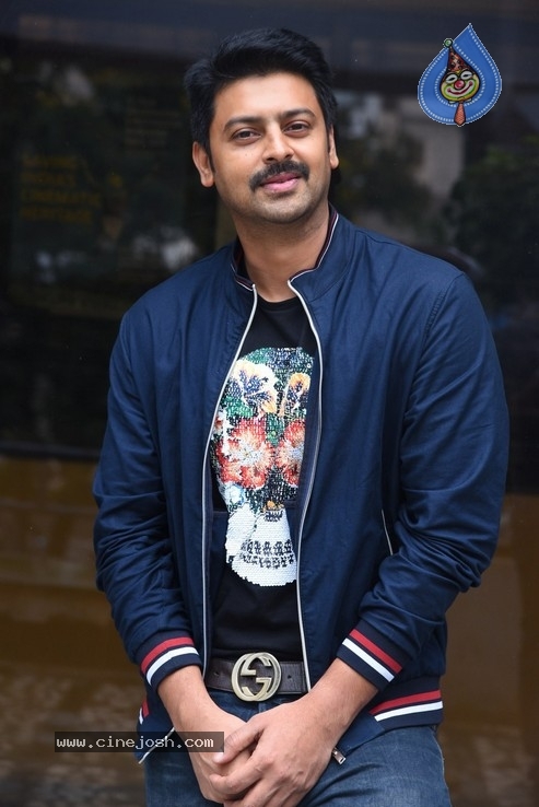 Hero Sriram Photos - 16 / 17 photos