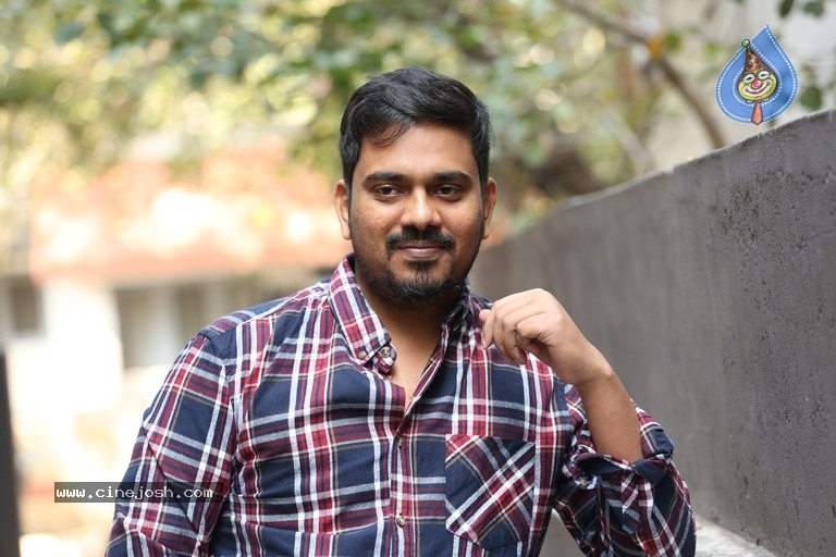 Husharu Director Sri Harsha Konijeti Interview Photos - 5 / 8 photos