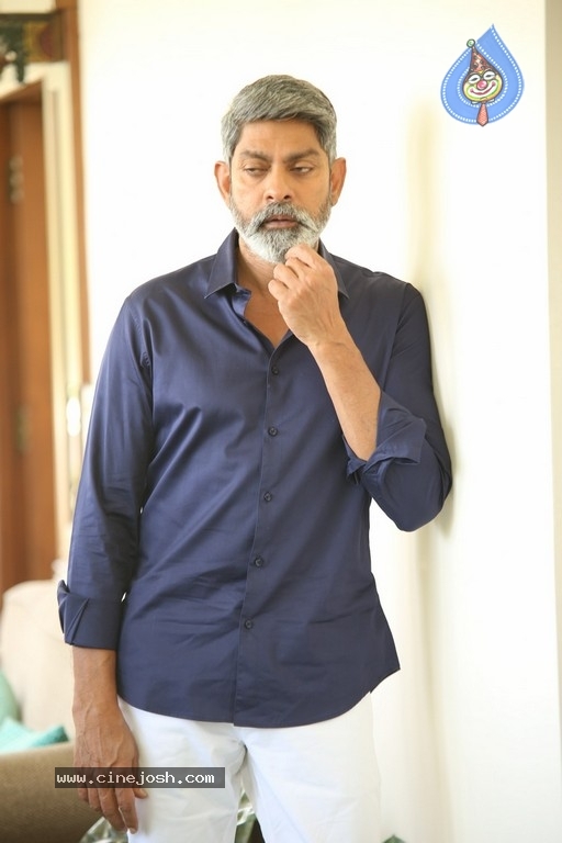 Jagapathi Babu Interview Photos - 19 / 34 photos