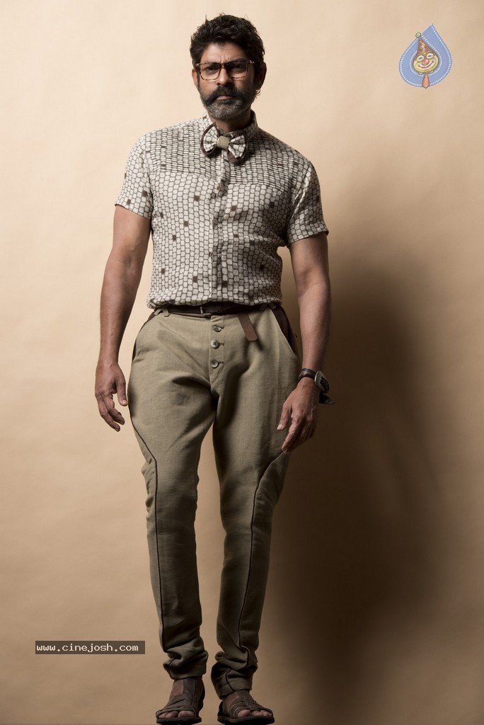 Jagapathi Babu Latest Stills - 4 / 10 photos