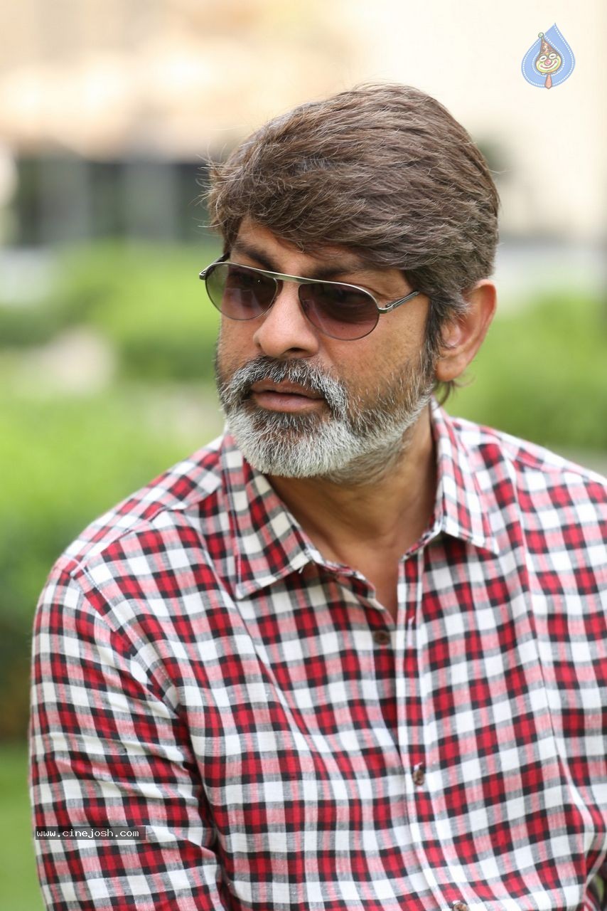 Jagapathi Babu New Photos - 6 / 32 photos