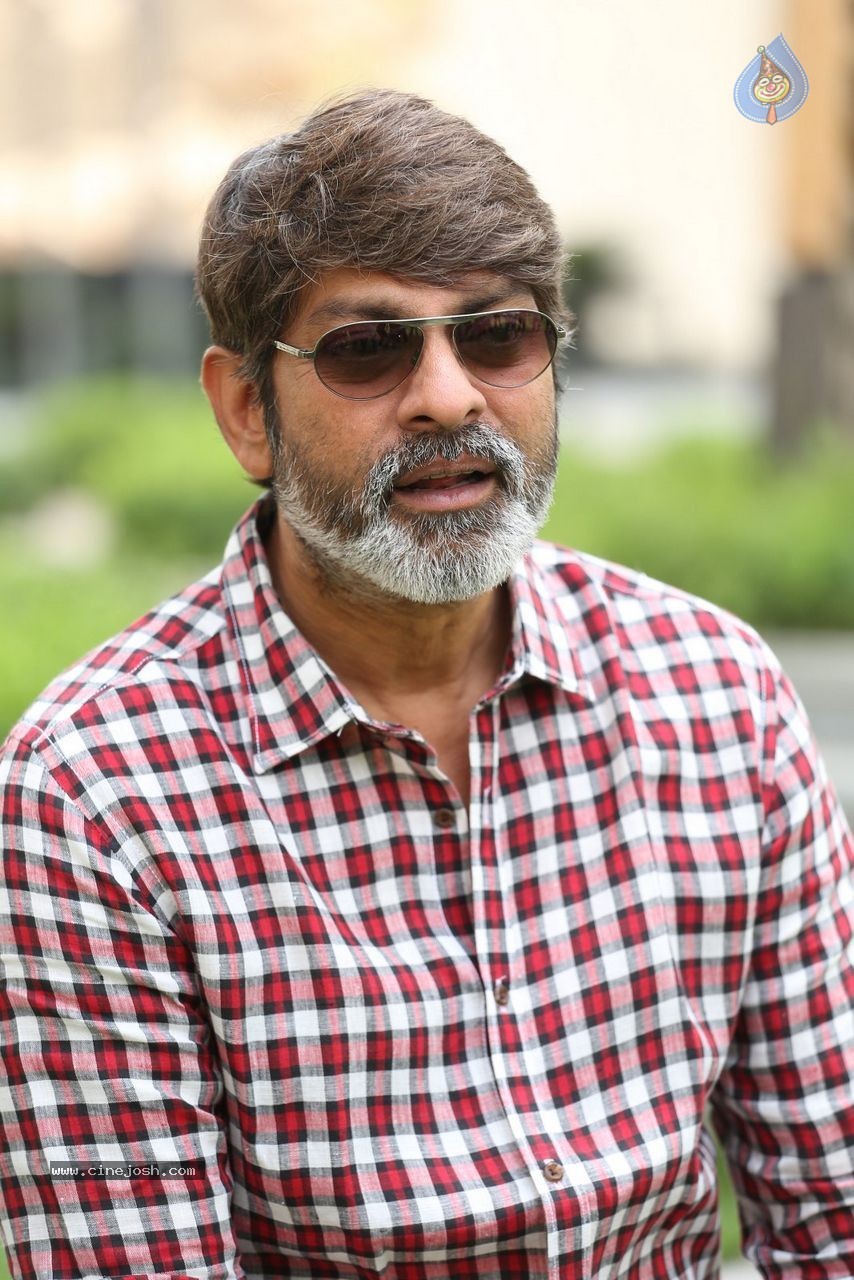 Jagapathi Babu New Photos - 9 / 32 photos