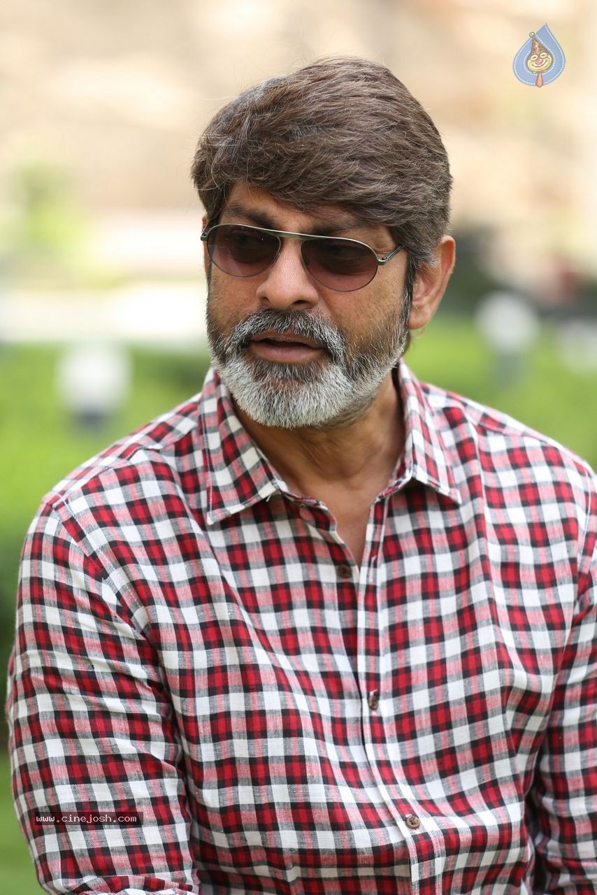 Jagapathi Babu New Photos - 17 / 32 photos