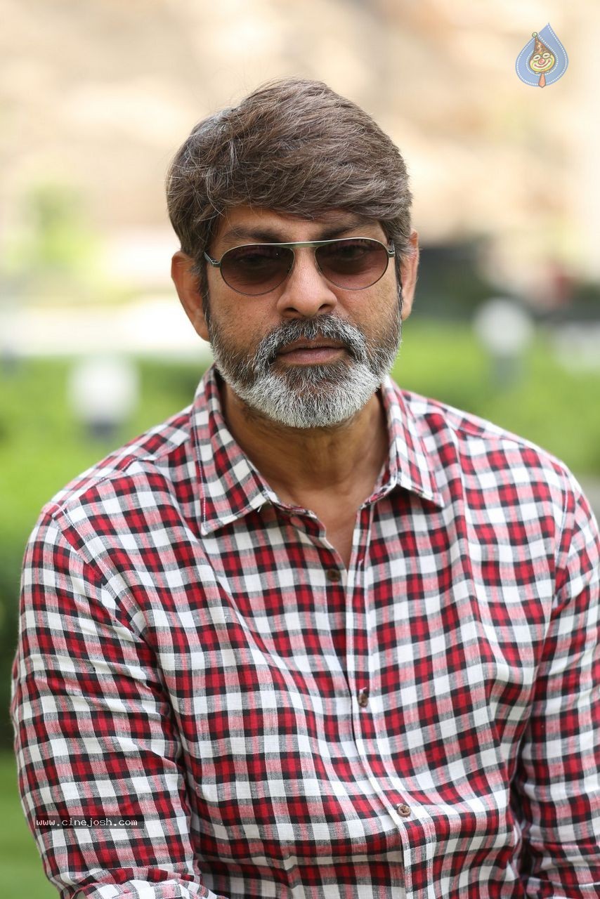 Jagapathi Babu New Photos - 18 / 32 photos