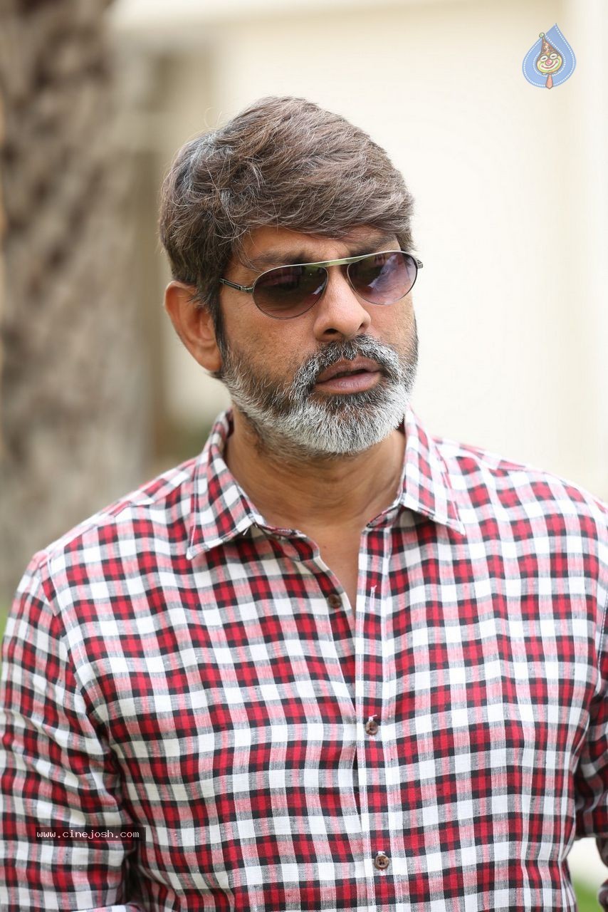 Jagapathi Babu New Photos - 25 / 32 photos
