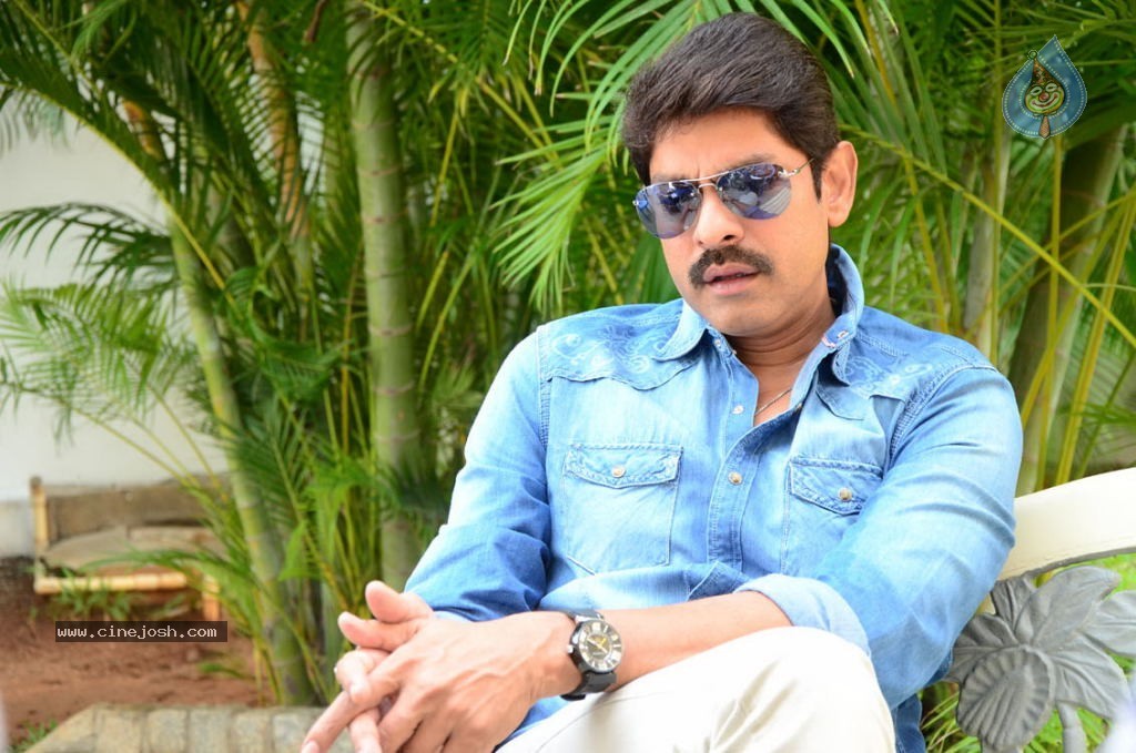 Jagapathi Babu New Stills - 5 / 59 photos