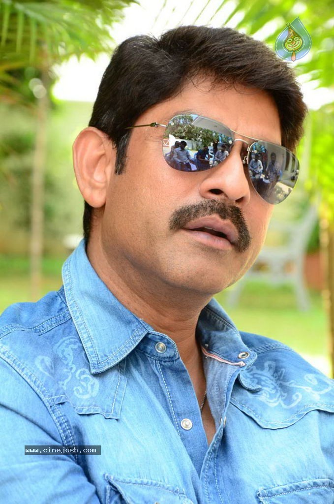 Jagapathi Babu New Stills - 14 / 59 photos