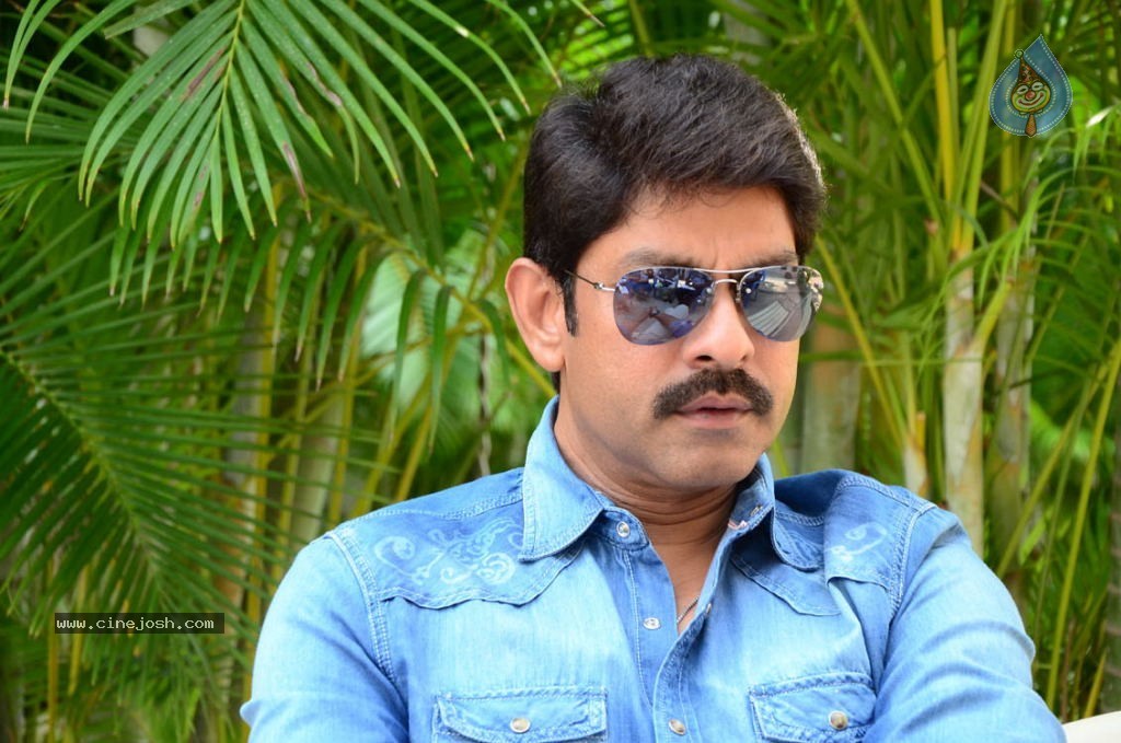 Jagapathi Babu New Stills - 33 / 59 photos