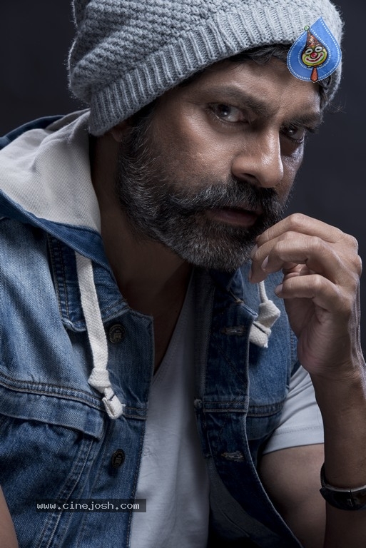 Jagapathi Babu New Stills - 22 / 25 photos