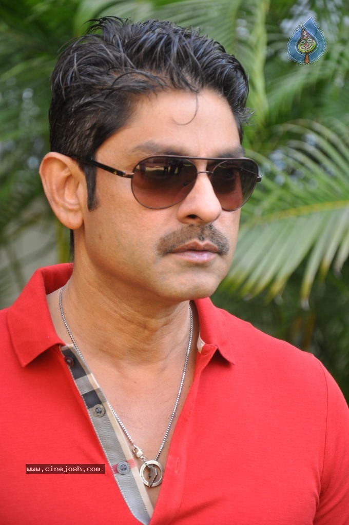 Jagapathi Babu New Stills - 16 / 59 photos