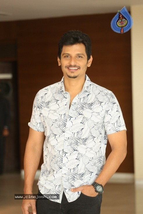 Jiiva Interview Photos - 9 / 21 photos