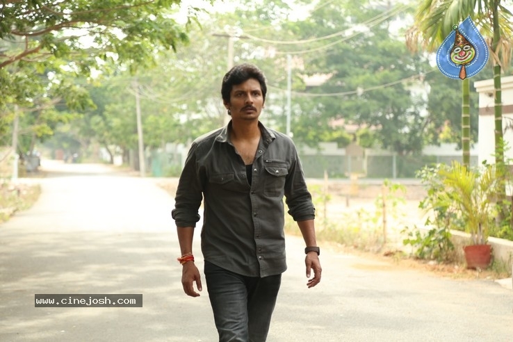 Jiiva Stills - 12 / 38 photos