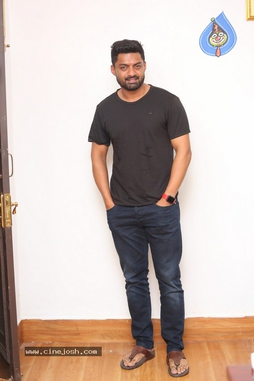 Kalyan Ram Interview Stills - 10 / 21 photos