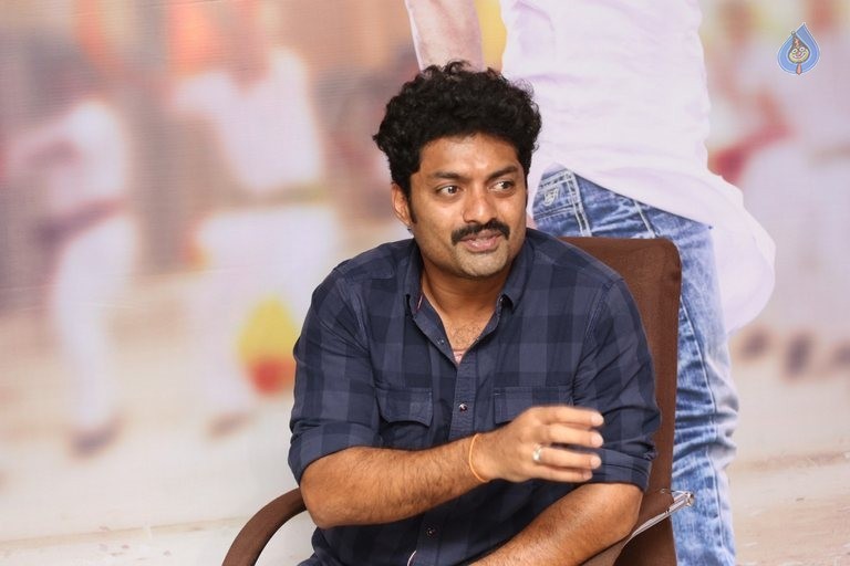 Kalyan Ram New Photos - 19 / 21 photos