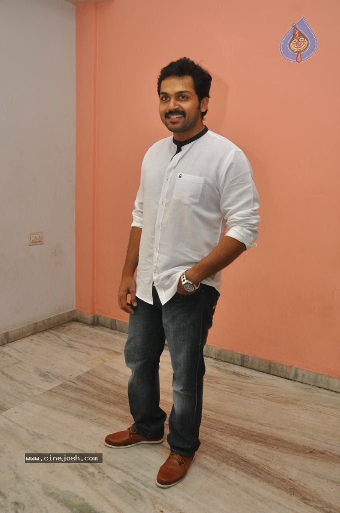 Karthi Stills - 3 / 28 photos