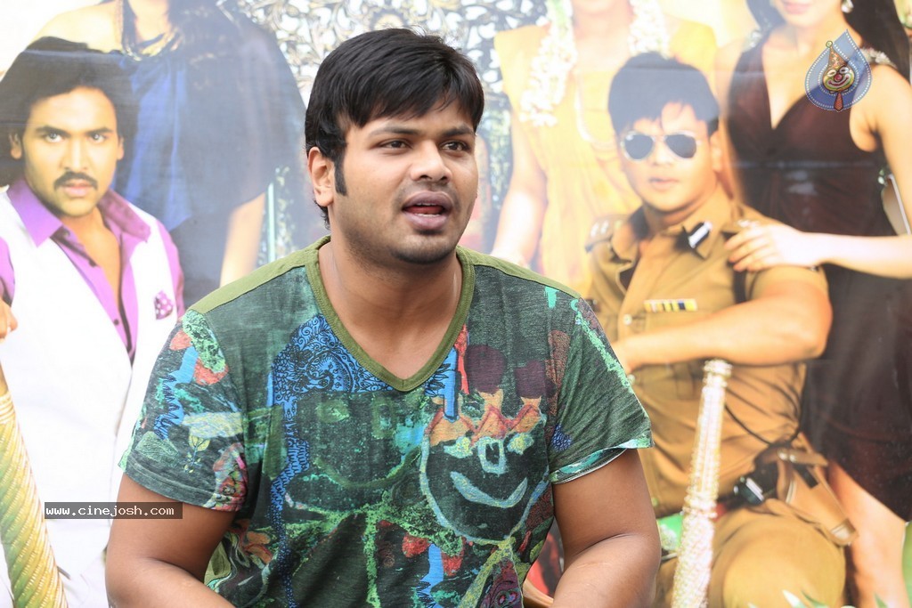 Manchu Manoj Kumar Stills - 19 / 82 photos