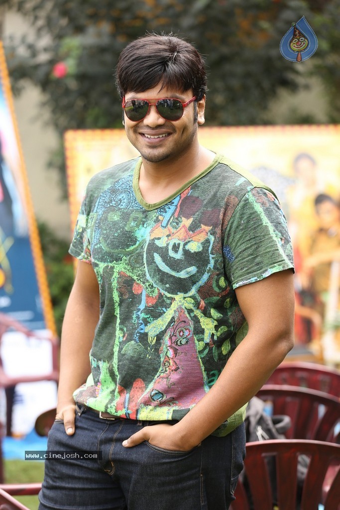 Manchu Manoj Kumar Stills - 33 / 82 photos