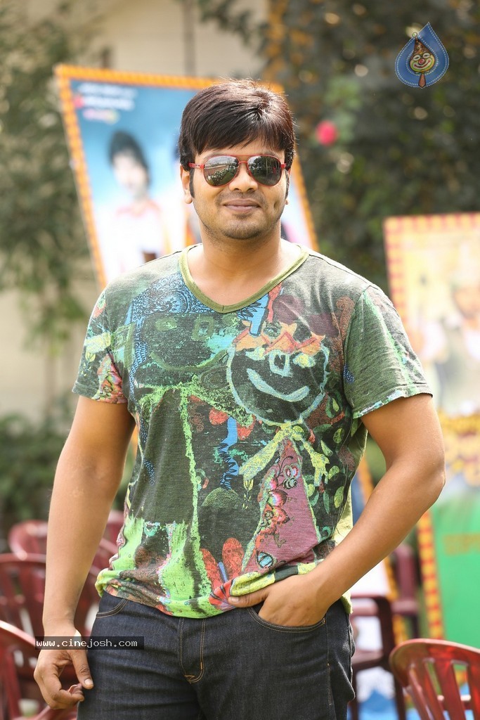 Manchu Manoj Kumar Stills - 72 / 82 photos