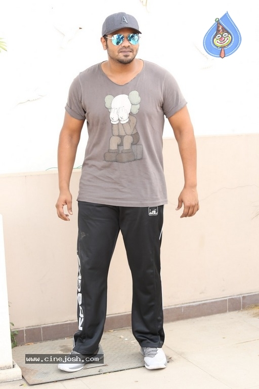 Manchu Manoj Okkadu Migiladu Interview Photos - 1 / 21 photos