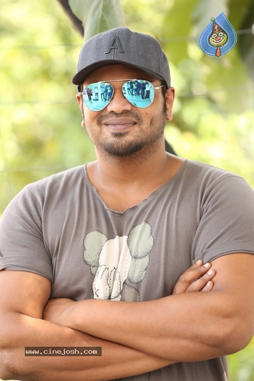 Manchu Manoj Okkadu Migiladu Interview Photos - 10 / 21 photos