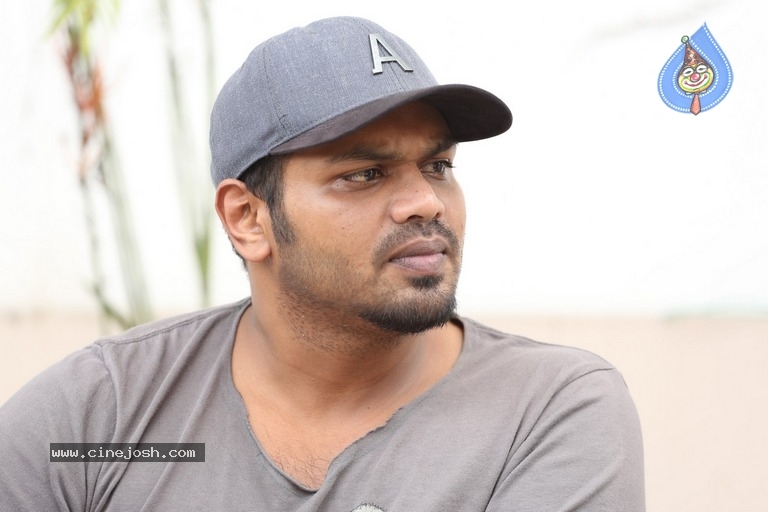 Manchu Manoj Okkadu Migiladu Interview Photos - 13 / 21 photos