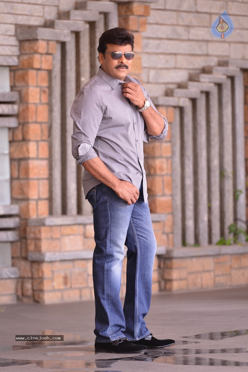 Mega Star Chiranjeevi New Look - 7 / 18 photos