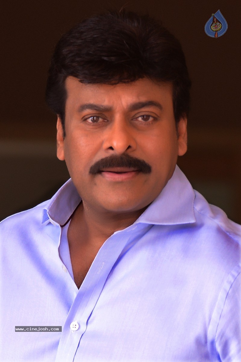 Mega Star Chiranjeevi New Look - 17 / 18 photos