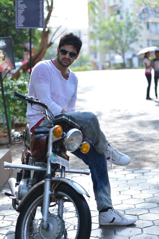 Naga Shaurya in Abbayitho Ammayi - 5 / 14 photos