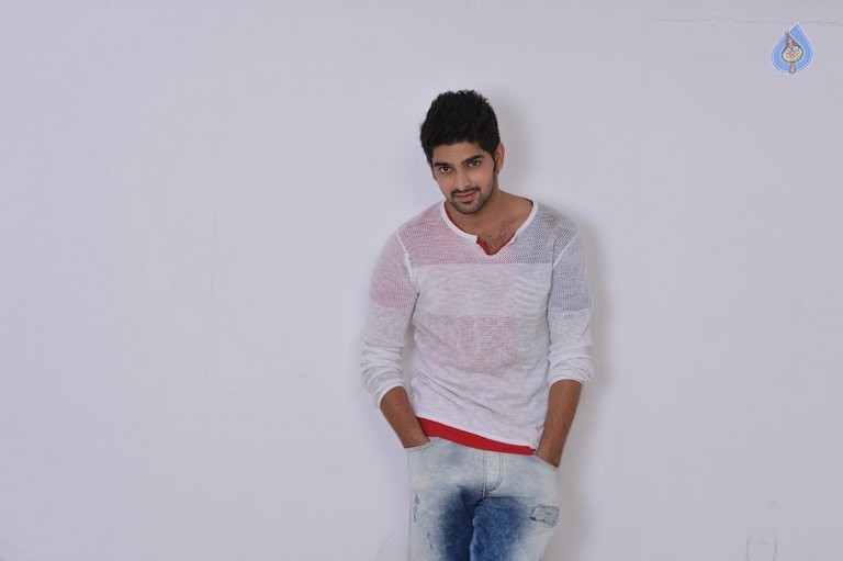 Naga Shaurya in Abbayitho Ammayi - 12 / 14 photos