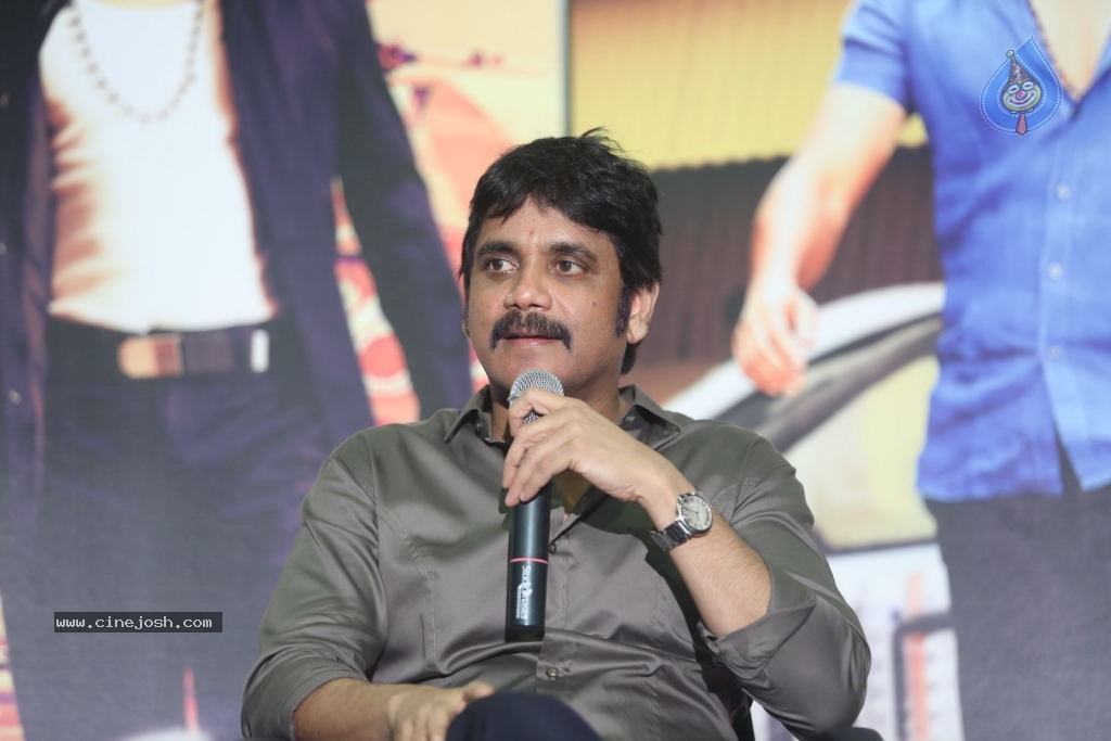 Nagarjuna Interview Stills - 7 / 109 photos