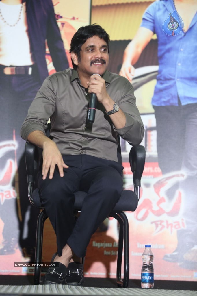 Nagarjuna Interview Stills - 16 / 109 photos