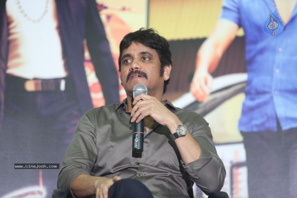 Nagarjuna Interview Stills - 17 / 109 photos