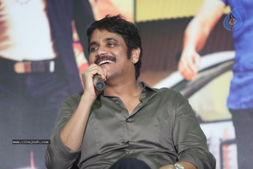 Nagarjuna Interview Stills - 30 / 109 photos