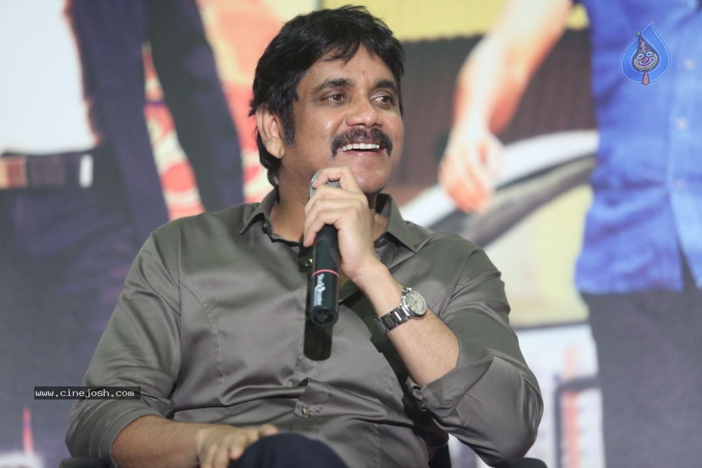 Nagarjuna Interview Stills - 40 / 109 photos