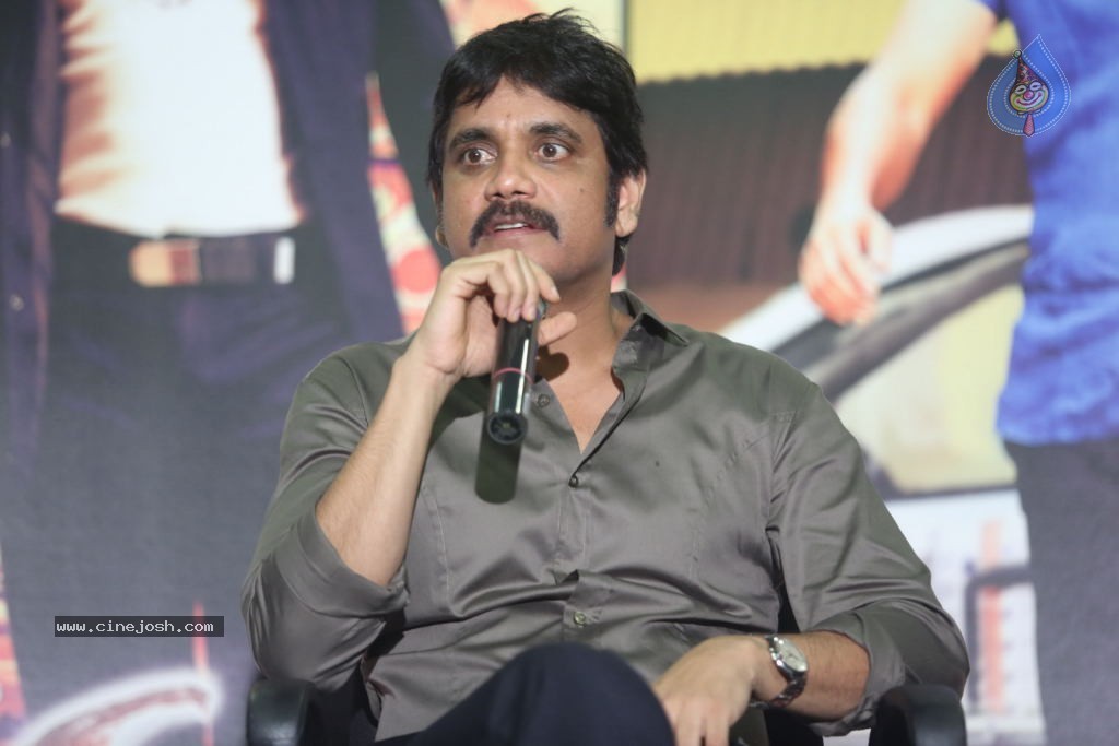 Nagarjuna Interview Stills - 54 / 109 photos