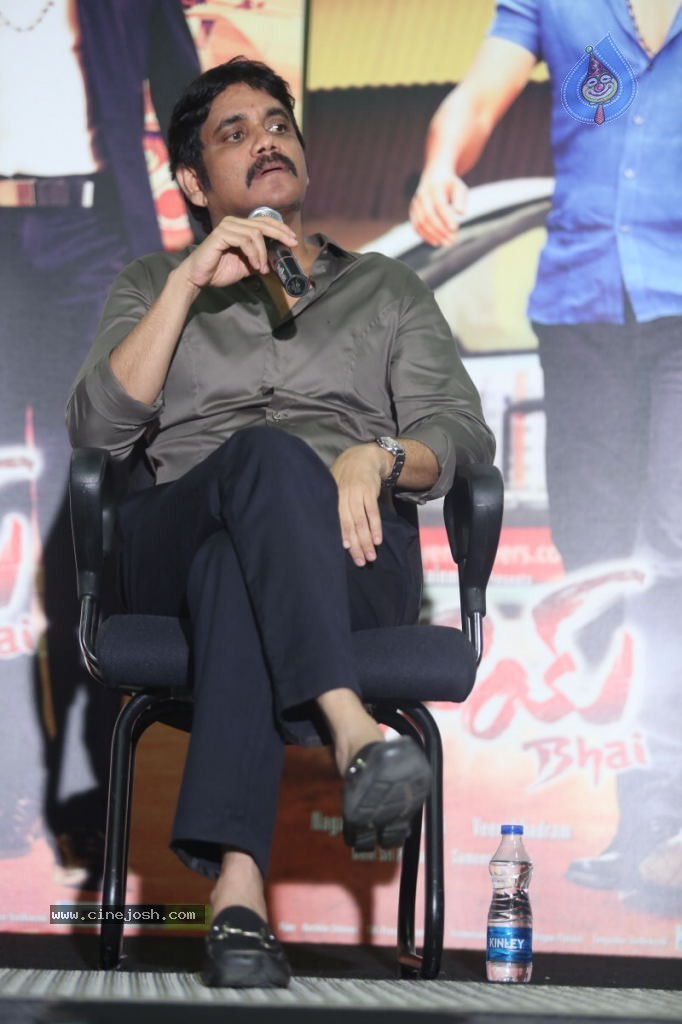 Nagarjuna Interview Stills - 58 / 109 photos