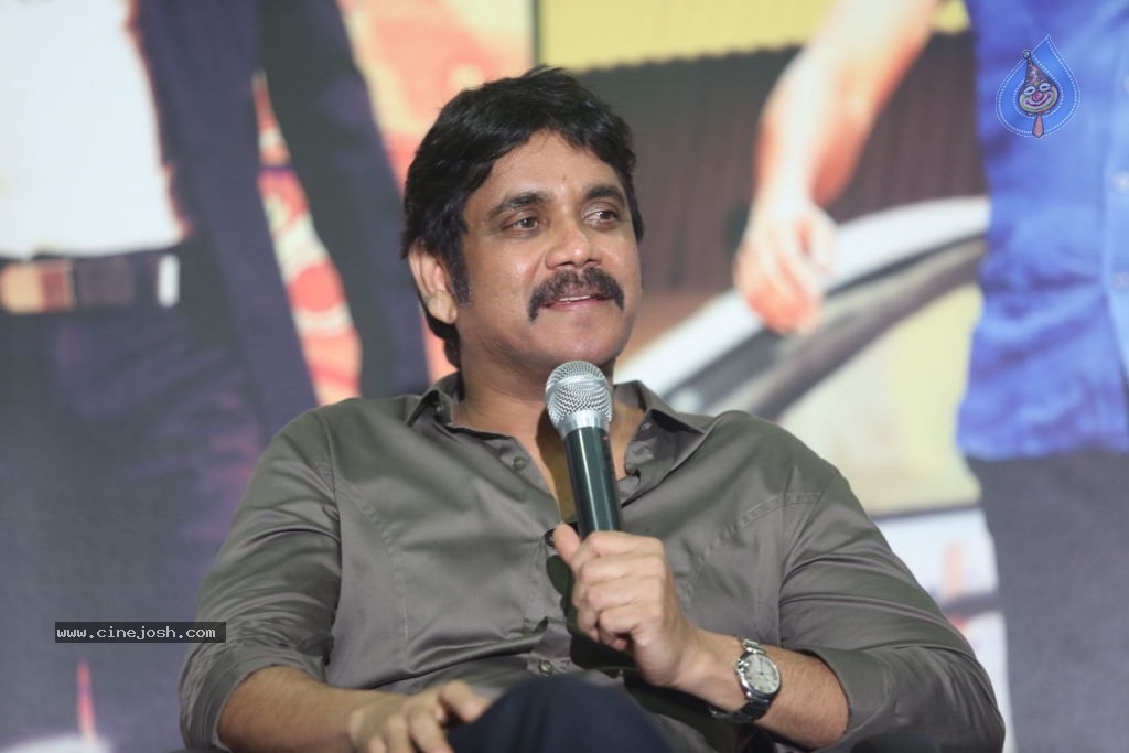 Nagarjuna Interview Stills - 65 / 109 photos
