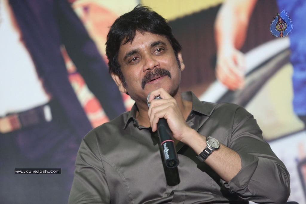 Nagarjuna Interview Stills - 67 / 109 photos