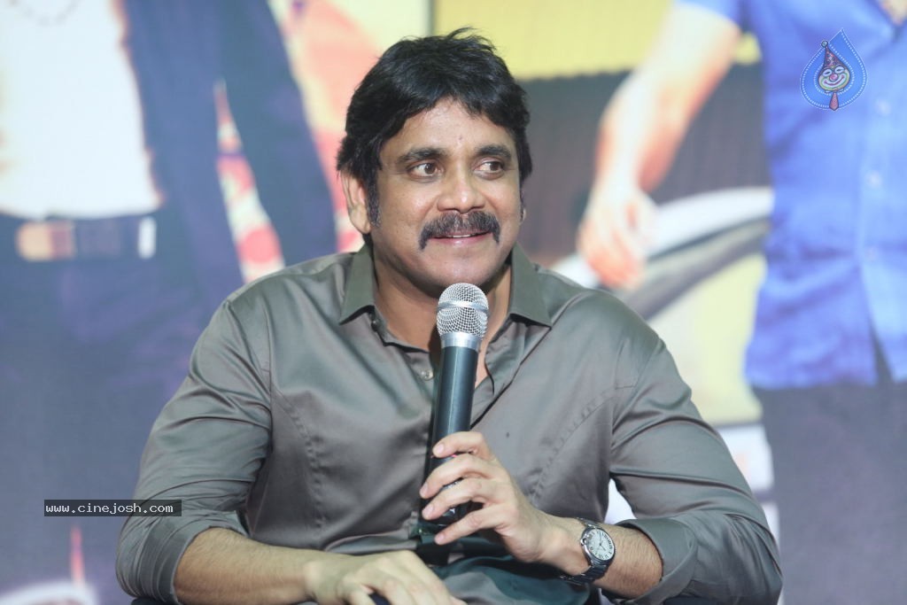 Nagarjuna Interview Stills - 71 / 109 photos