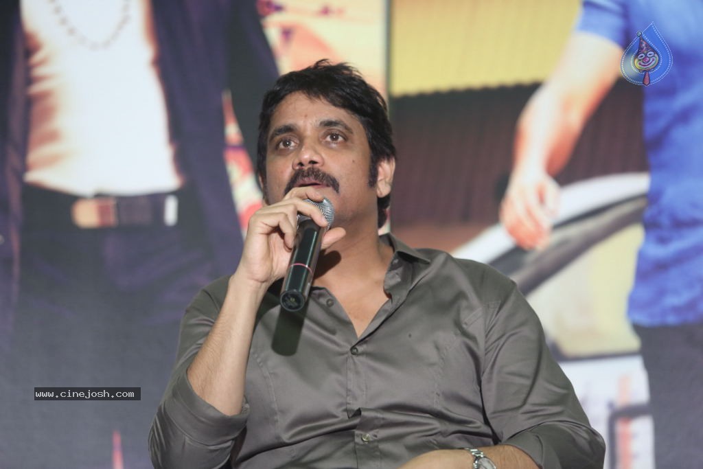 Nagarjuna Interview Stills - 107 / 109 photos