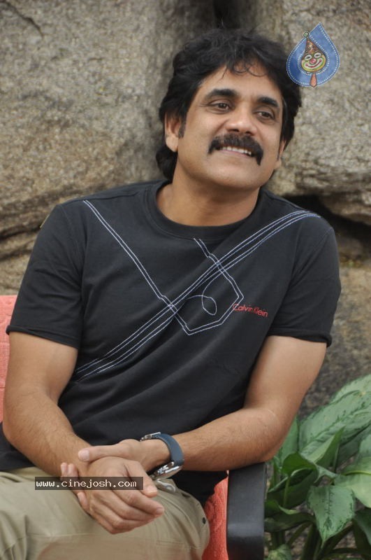 Nagarjuna Solo Stills - 12 / 58 photos