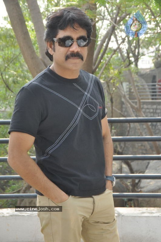 Nagarjuna Solo Stills - 13 / 58 photos