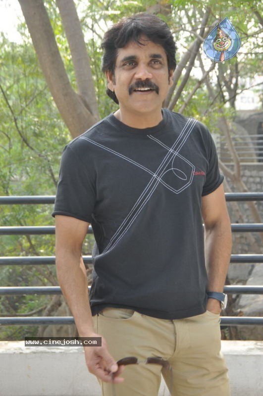 Nagarjuna Solo Stills - 29 / 58 photos