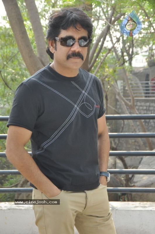 Nagarjuna Solo Stills - 36 / 58 photos