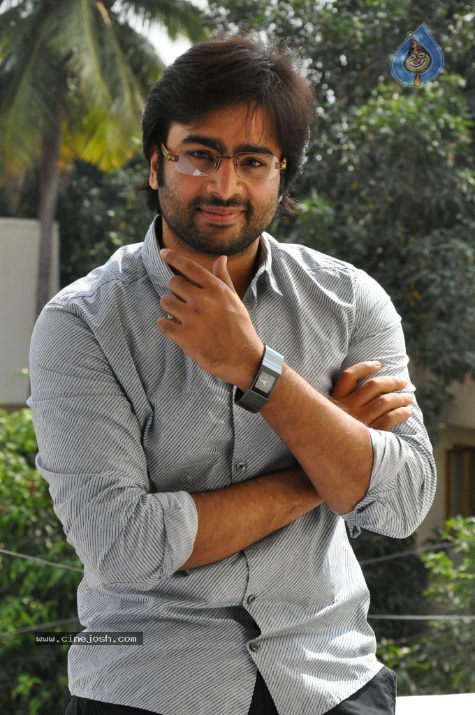 Nara Rohit New Stills - 10 / 37 photos
