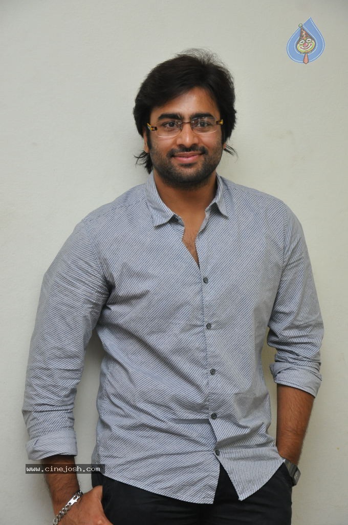 Nara Rohit New Stills - 30 / 37 photos