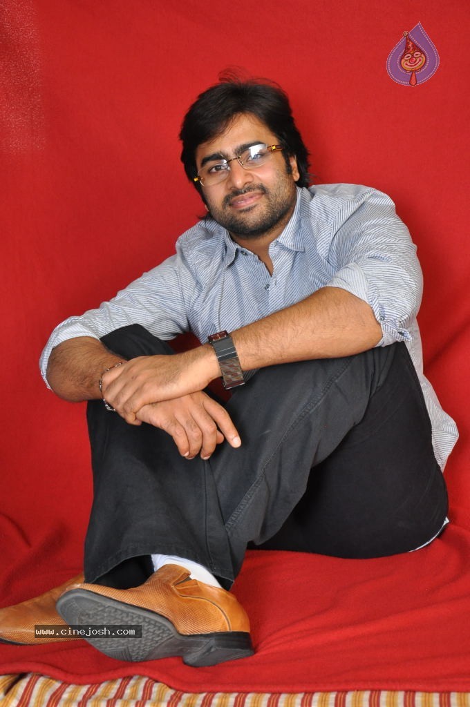 Nara Rohit New Stills - 32 / 37 photos